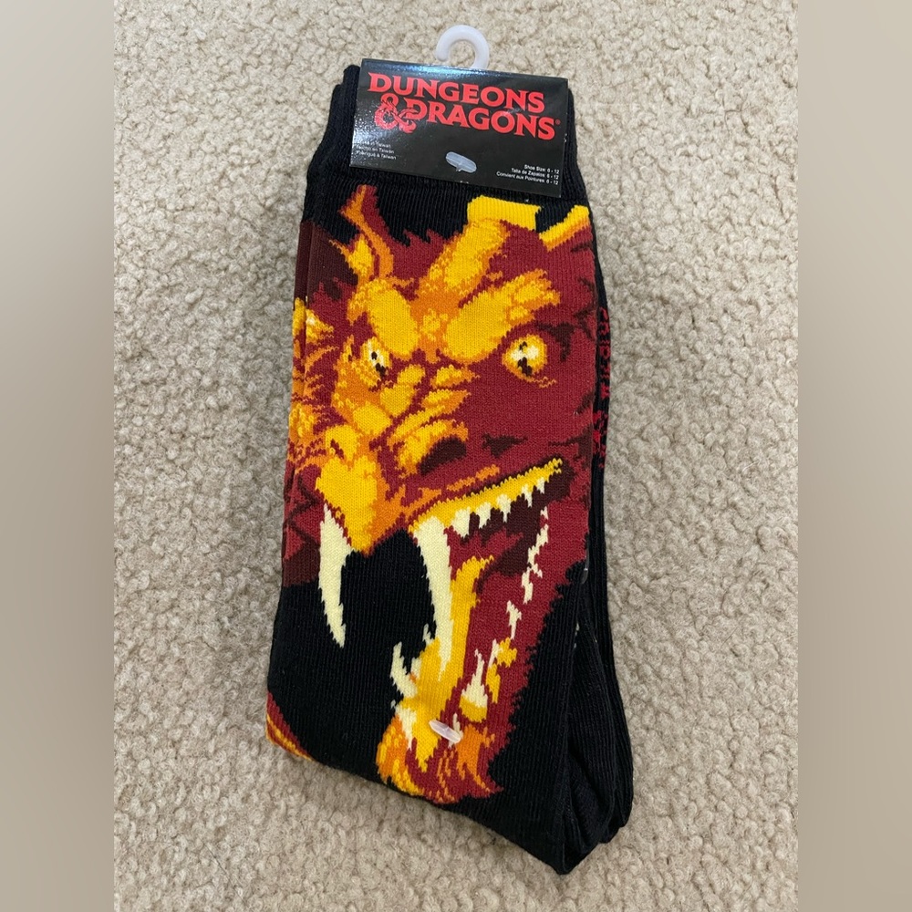 NWT Dungeons & Dragons tube socks (2 pack)